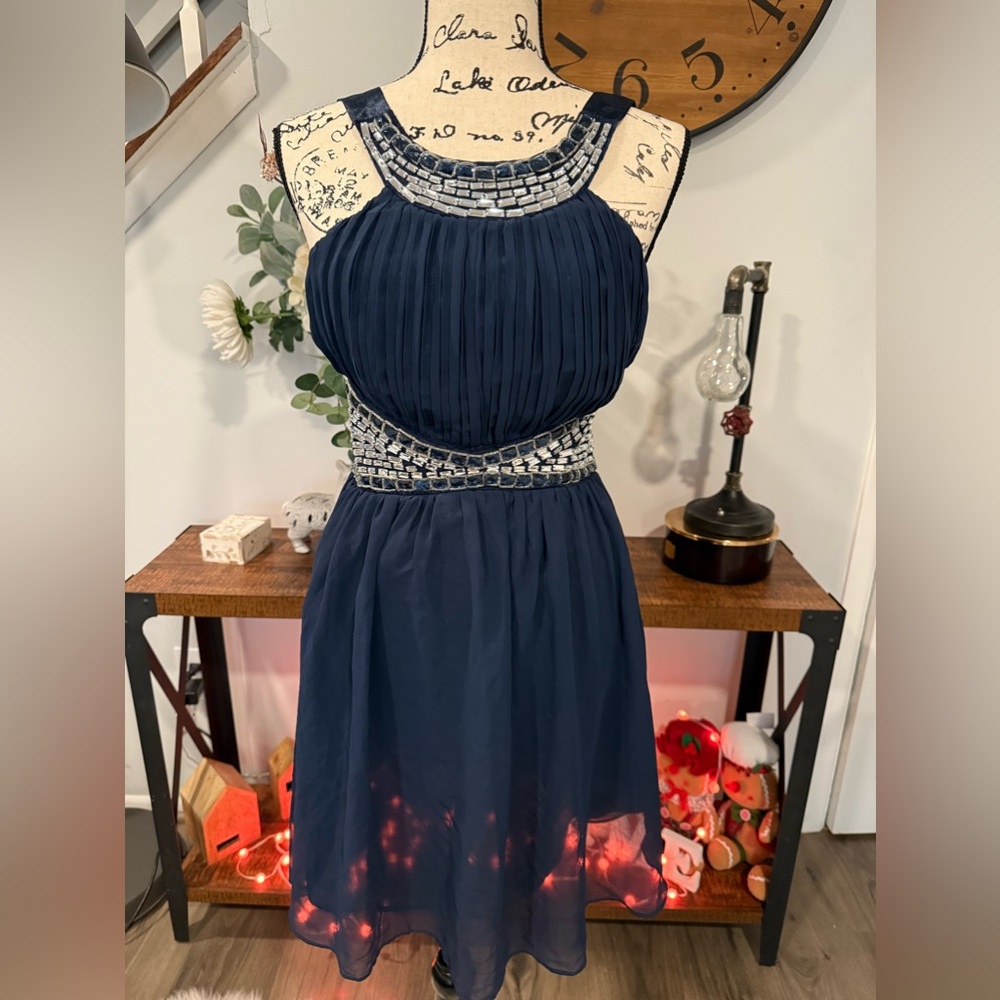 Suzy Shier Elegant Navy Blue Sleeveless Dress Size S